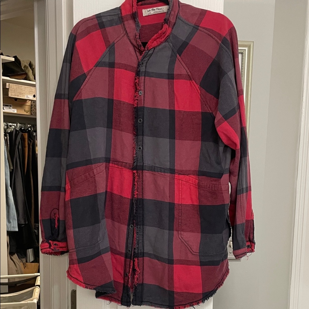 We The Free Red and black summertime buttondown in volcanic combo